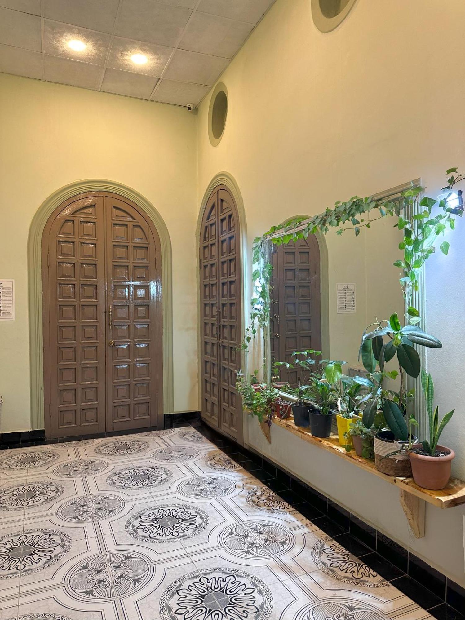 Flora Music & Art Hostel Baku Exterior foto